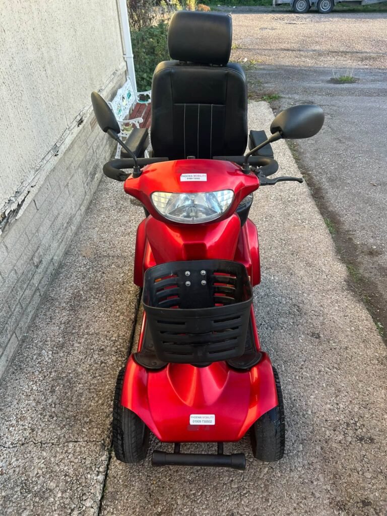 SHOPRIDER MAXI 8 DELUXE – 4-WHEEL MOBILITY SCOOTER